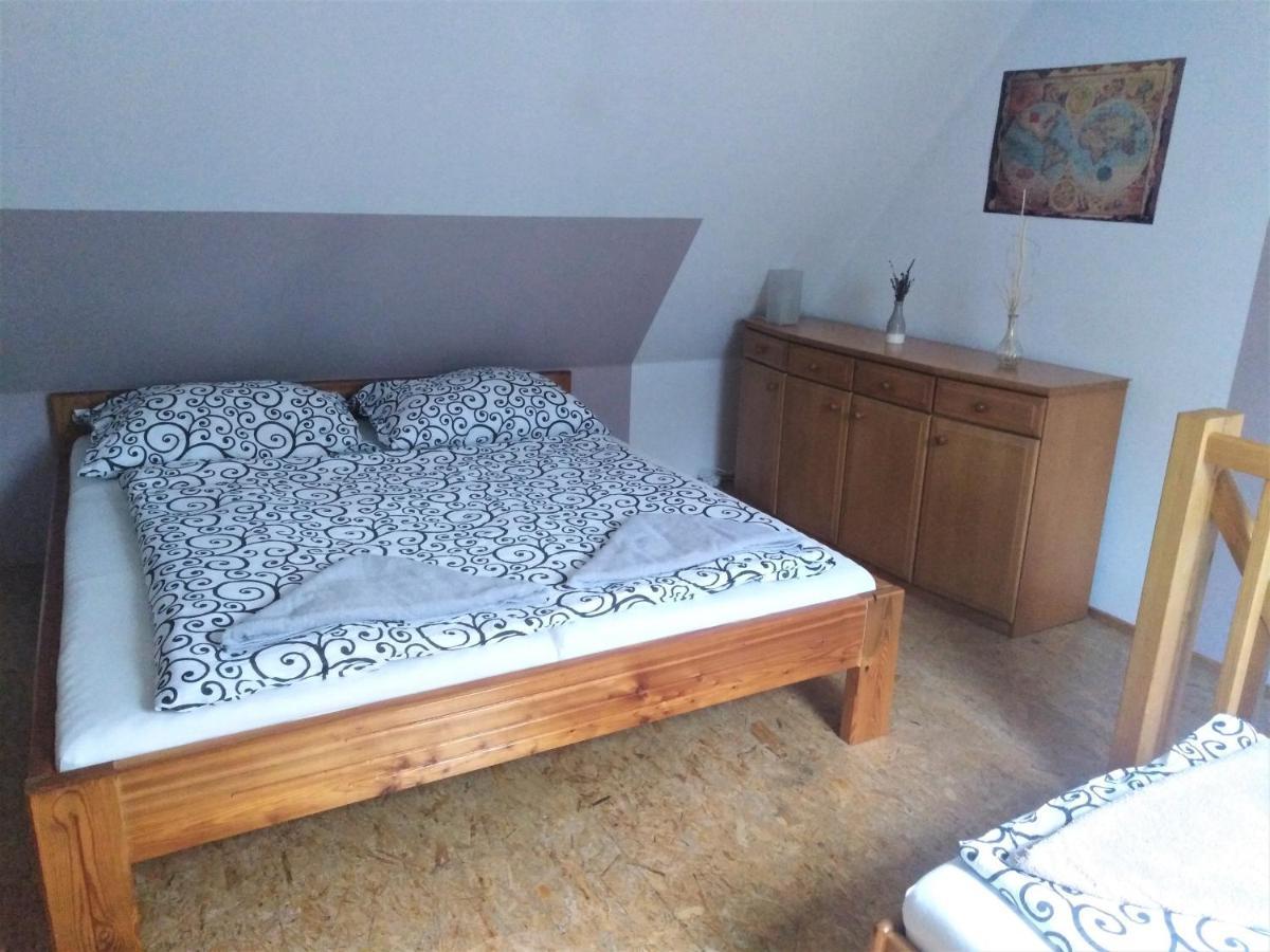 Penzion U Dvojice Нове Место-на-Мораві Екстер'єр фото